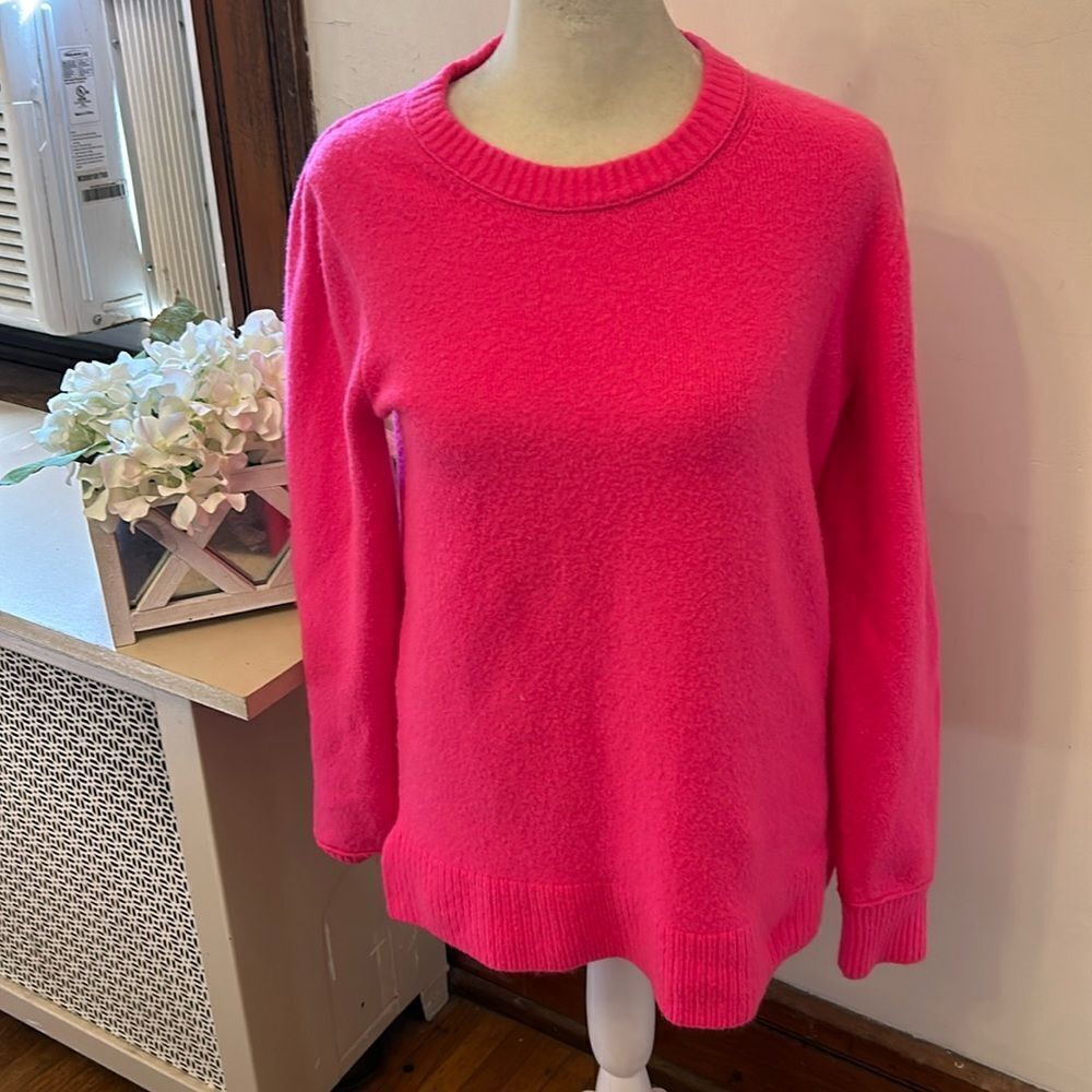 J Crew hot pink long sleeve crew neck sweater Size S EUC